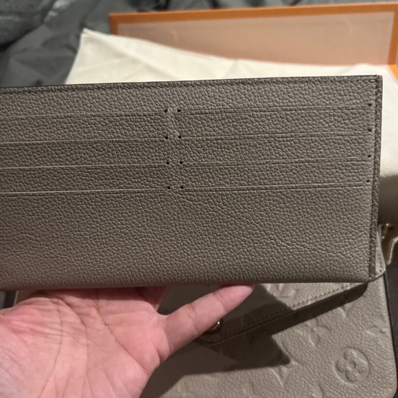 Louis Vuitton Felicie bag - Picture 7 of 10